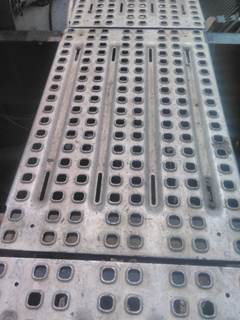 Volvo VNL Deck (Catwalk) Step