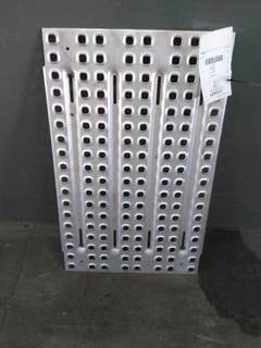 Volvo VNL Deck (Catwalk) Step