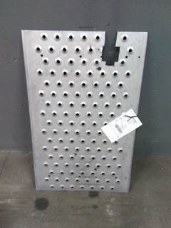 Volvo VNL Deck (Catwalk) Step