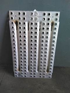 Volvo VNL Deck (Catwalk) Step