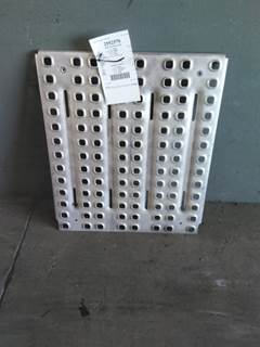 Volvo VNL Right Deck (Catwalk) Step