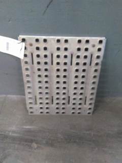 Volvo VNL Deck (Catwalk) Step