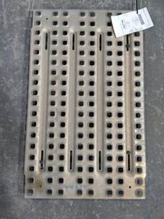 Volvo VNL Deck (Catwalk) Step