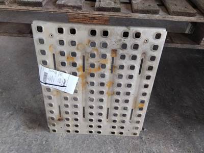 Volvo VNL Left Deck (Catwalk) Step