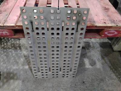 Volvo VNL Deck (Catwalk) Step