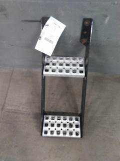Volvo VNL Right Frame Step