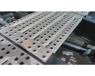 Volvo VNL Frame Step