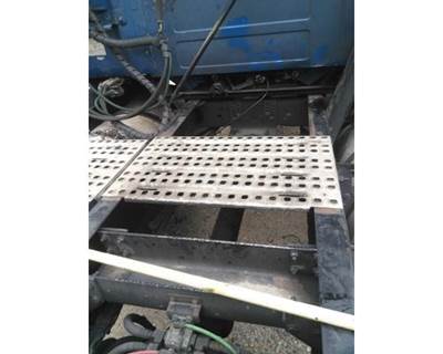 Volvo VNL Frame Step