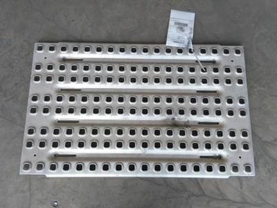 Volvo VNM Deck (Catwalk) Step