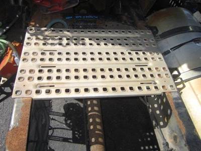 Volvo VNM Deck (Catwalk) Step