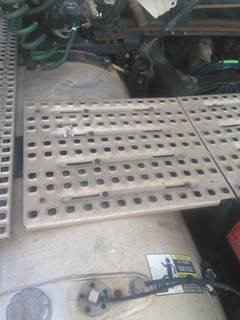 Volvo VNM Deck (Catwalk) Step