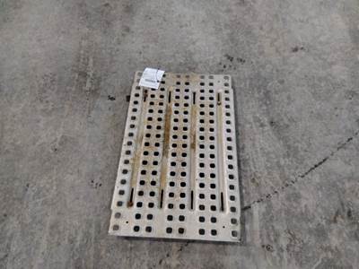 Volvo VNM Deck (Catwalk) Step