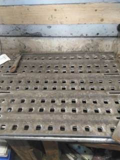 Volvo VNR Deck (Catwalk) Step