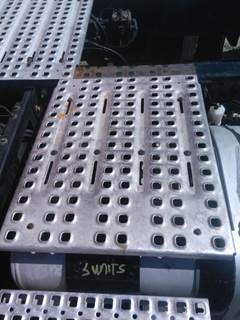 Volvo VNR Deck (Catwalk) Step