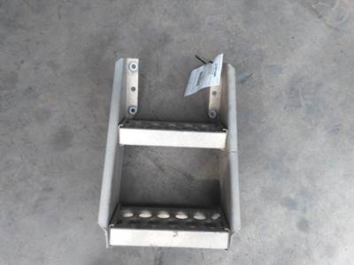 Western Star 4900 Frame Step
