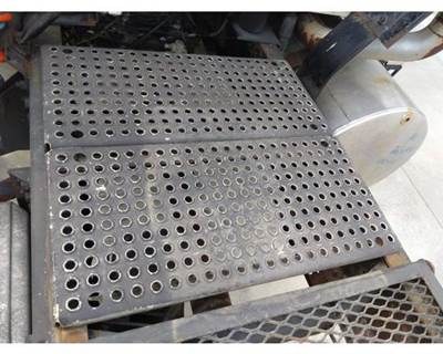 WhiteGMC WCA Frame Step for a White/Gmc WCA