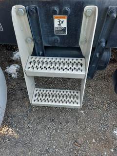 Peterbilt 579 Step