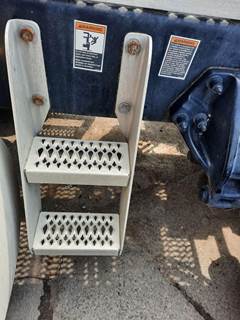 Peterbilt 579 Step