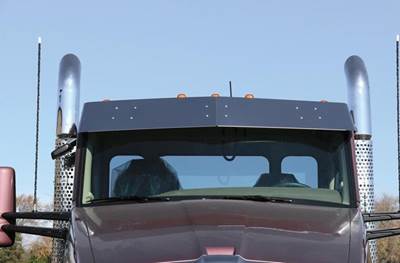 Kenworth T680 Exterior Sun Visor