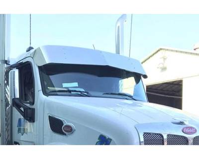 Peterbilt 579 Exterior Sun Visor