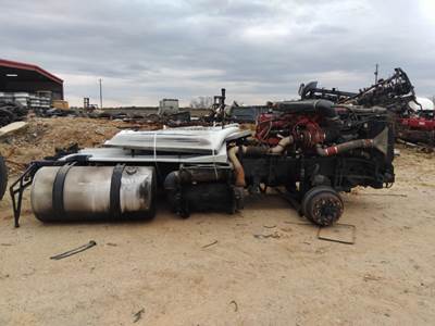 Freightliner Cascadia 125 Sun Visor