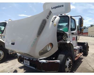 Freightliner M2 106 Sun Visor