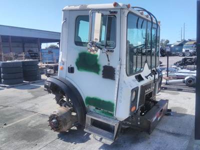 Mack MR688 Sun Visor