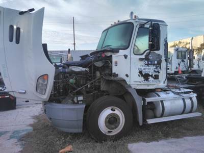 Mack Vision CXN612 Sun Visor for a Mack CXN612