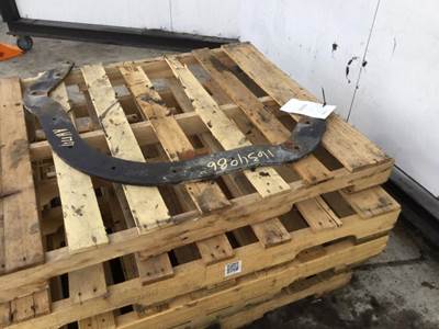 Freightliner Cascadia 125 Suspension Crossmember / K-Frame