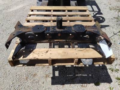Freightliner Century Class 120 Suspension Crossmember / K-Frame for a Freightliner CENTURY 120
