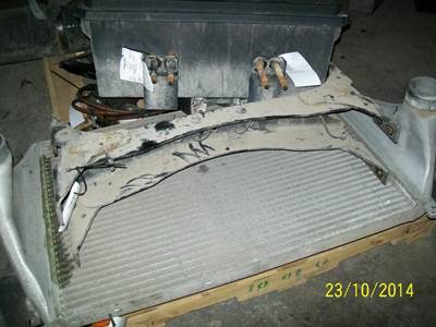 Freightliner Century Class 120 Right Suspension Crossmember / K-Frame for a Freightliner CENTURY 120