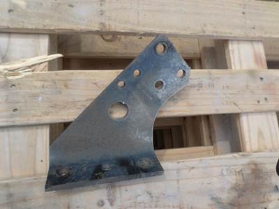 International 8600 Suspension Crossmember / K-Frame