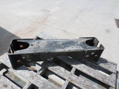 International 9200 Suspension Crossmember / K-Frame