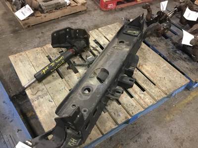 Kenworth T700 Suspension Crossmember / K-Frame