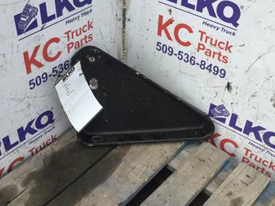 Kenworth T800B Right Suspension Crossmember / K-Frame