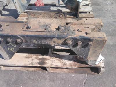 Kenworth T800B Suspension Crossmember / K-Frame