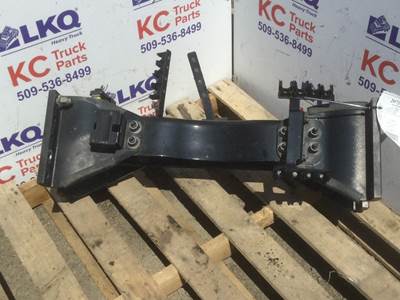 Peterbilt 579 Suspension Crossmember / K-Frame