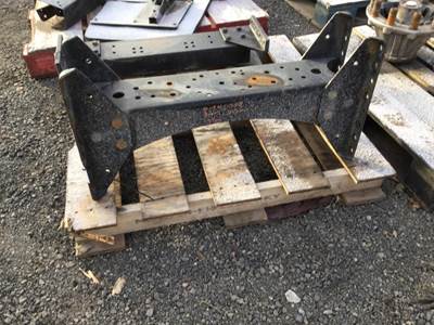 Volvo VNL Suspension Crossmember / K-Frame