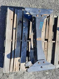 Volvo VNM Suspension Crossmember / K-Frame