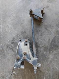 Peterbilt Left Suspension Parts for a Peterbilt ALL