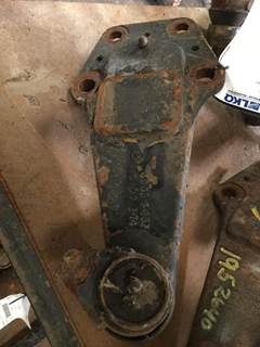 STEERING ARM
OFF FRONT DRIVE AXLE - ROCKWELL
4 BOLT
 