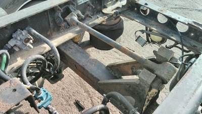 Meritor-Rockwell RQ-4670-WT Tag / Pusher Axle