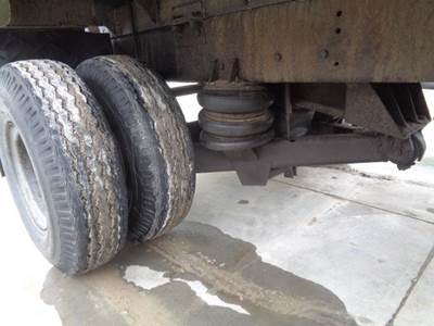 Reyco NON-STEER Tag / Pusher Axle