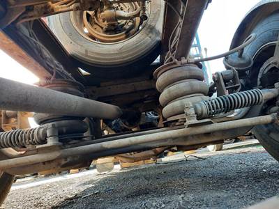 Watson & Chalin NON-STEER Tag / Pusher Axle for a Watson & Chalin STEER