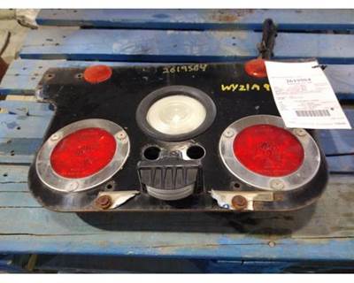 Freightliner Cascadia 113 Tail Light