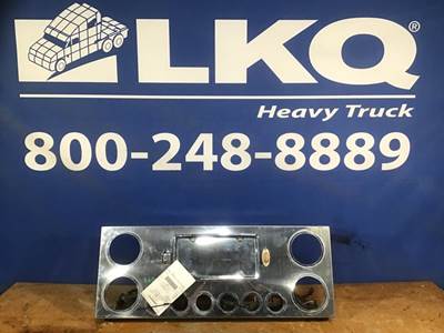 International 9400i Tail Light