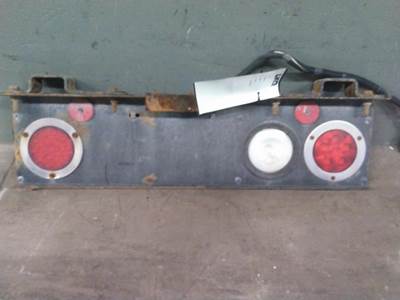 Peterbilt 579 Tail Light