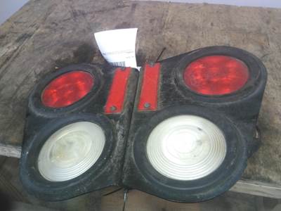 Peterbilt 587 Tail Light