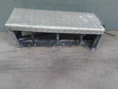 Freightliner Century Class 120 Left Tire Chain Hanger for a Freightliner CENTURY 120