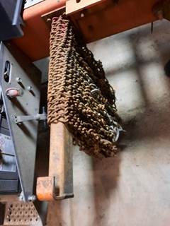 International 9400i Tire Chain Hanger